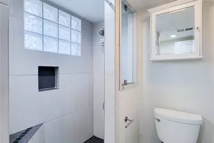 10335 Emnora Ln, Houston, TX 77043 - Photo 26