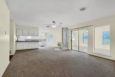 910 Kiowa Drive W, Lake Kiowa, TX 76240 - Photo 6