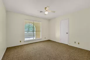 910 Kiowa Dr W, Lake Kiowa, TX 76240 - Photo 12