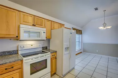 5113 Creek Crossing Drive, Greenville, TX 75402 - Photo 10