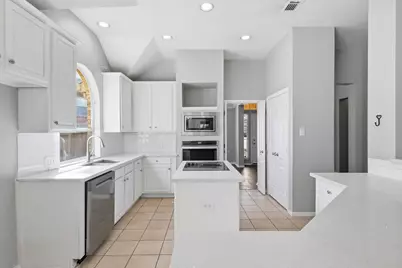 2211 Knob Hill Drive, Corinth, TX 76210 - Photo 12