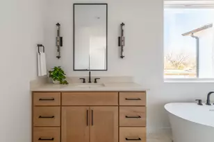 420 Hambrick Rd, Dallas, TX 75218 - Photo 18