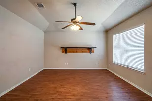 201 Westridge Dr, Springtown, TX 76082 - Photo 6