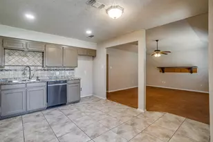 201 Westridge Dr, Springtown, TX 76082 - Photo 12