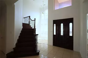 8925 Hunters Glen Trail, Fort Worth, TX 76120 - Photo 4