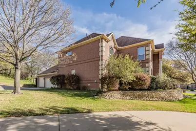8925 Hunters Glen Trail, Fort Worth, TX 76120 - Photo 6