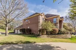 8925 Hunters Glen Trail, Fort Worth, TX 76120 - Photo 6