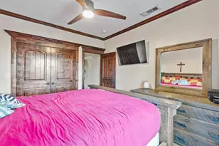 1006 Manning St, Grand Prairie, TX 75051 - Photo 14