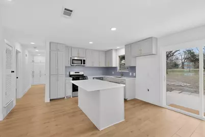 420 Hillcrest Street, Mansfield, TX 76063 - Photo 10