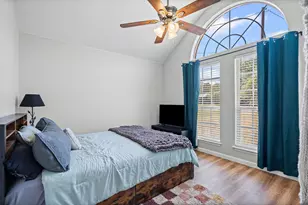 321 Meadow Park Dr, White Settlement, TX 76108 - Photo 14