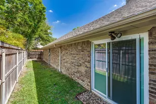 10011 Glen Canyon Dr, Dallas, TX 75243 - Photo 26