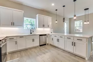 706 Perry Ave, Waxahachie, TX 75165 - Photo 10