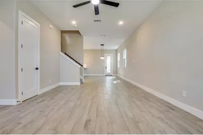 706 Perry Avenue, Waxahachie, TX 75165 - Photo 4