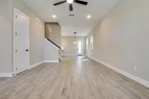 706 Perry Ave, Waxahachie, TX 75165 - Photo 4