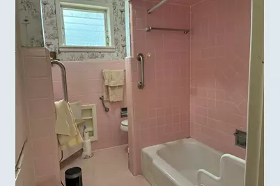 2421 Shalon Avenue, Fort Worth, TX 76112 - Photo 22