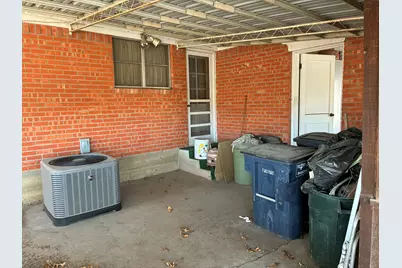 2421 Shalon Avenue, Fort Worth, TX 76112 - Photo 34