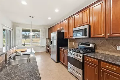 942 Carrington Greens Drive, Frisco, TX 75036 - Photo 14