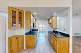 3008 Karen Way, Granbury, TX 76049 - Photo 10