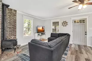 6505 Oakwood Lake Ct, Granbury, TX 76049 - Photo 14