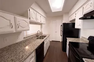 2432 Centaurus Dr, Garland, TX 75044 - Photo 2