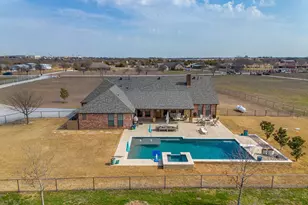 160 Goodnight Trail, Rhome, TX 76078 - Photo 32