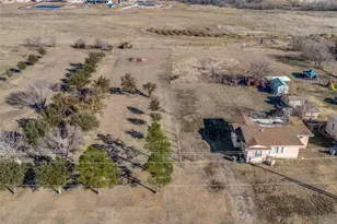 211 French Settlement Rd, Little Elm, TX 75068 - Photo 4