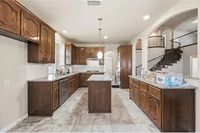 912 Foxtail Drive, Mansfield, TX 76063 - Photo 6