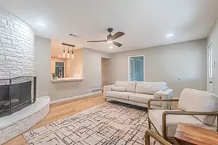 5307 Kelly Elliott, Arlington, TX 76017 - Photo 6