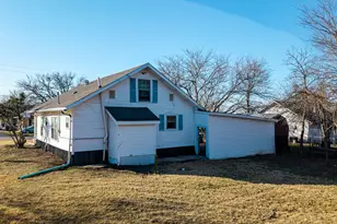 108 W Stroud St, Frost, TX 76641 - Photo 16