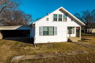 108 W Stroud St, Frost, TX 76641 - Photo 2