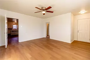 108 W Stroud St, Frost, TX 76641 - Photo 18