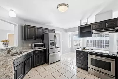 2206 Oak Forest Court, Arlington, TX 76012 - Photo 4