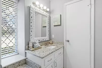 2206 Oak Forest Court, Arlington, TX 76012 - Photo 14