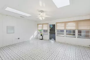 2206 Oak Forest Ct, Arlington, TX 76012 - Photo 26