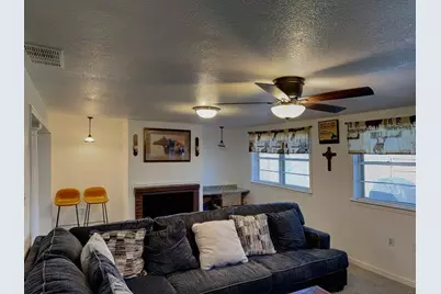 2404 William Brewster Drive, Irving, TX 75062 - Photo 20