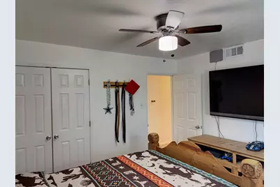 2404 William Brewster Drive, Irving, TX 75062 - Photo 10