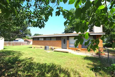 149 Hedgerow Lane, Lewisville, TX 75057 - Photo 16