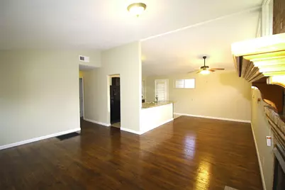 149 Hedgerow Lane, Lewisville, TX 75057 - Photo 4