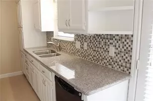 1130 Meriwood Dr, Lewisville, TX 75067 - Photo 4