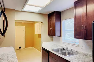 2837 Lowell Dr, Irving, TX 75062 - Photo 8