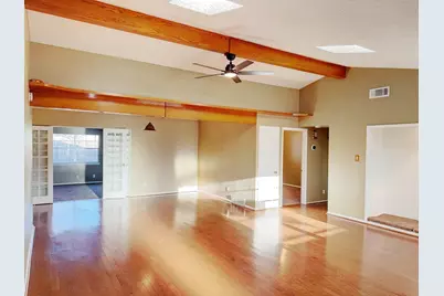 2837 Lowell Drive, Irving, TX 75062 - Photo 4