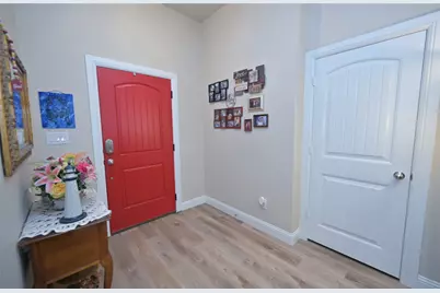 540 Islet Drive, Runaway Bay, TX 76426 - Photo 32