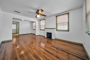 2512 Earl Ln, Fort Worth, TX 76107 - Photo 4