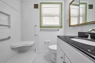 2512 Earl Ln, Fort Worth, TX 76107 - Photo 14