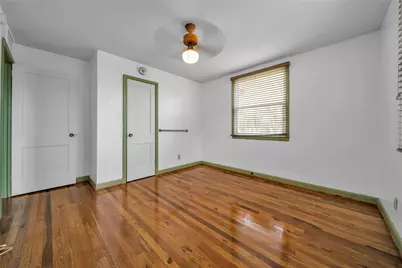 2512 Earl Lane, Fort Worth, TX 76107 - Photo 8