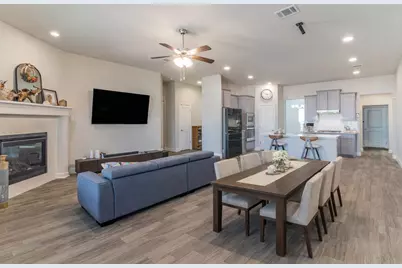 10638 Cherry Tree Way, Grand Prairie, TX 76065 - Photo 2