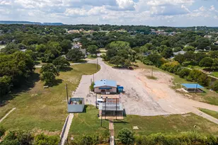 1306 E Apache Trail, Granbury, TX 76048 - Photo 38