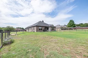 1306 E Apache Trail, Granbury, TX 76048 - Photo 30