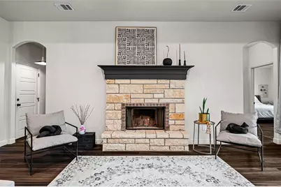 1306 E Apache Trail, Granbury, TX 76048 - Photo 6