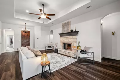 1306 E Apache Trail, Granbury, TX 76048 - Photo 8